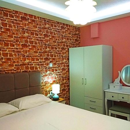 Iros Apartment Неа-Перамос Экстерьер фото